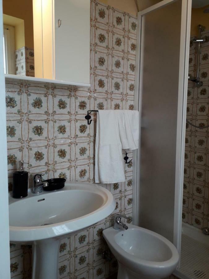 Alle Preci Country House Santa Restituta Екстер'єр фото