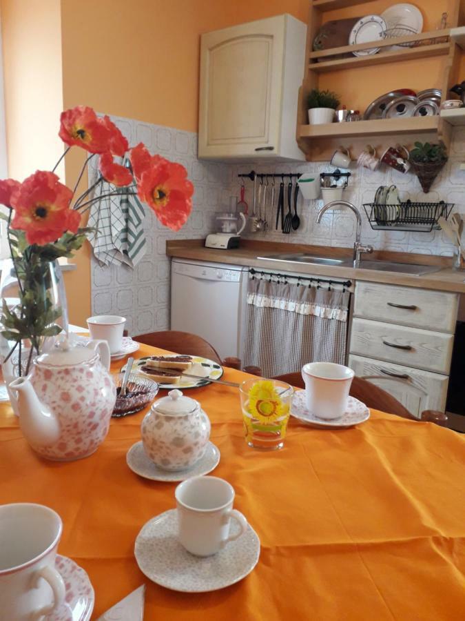Alle Preci Country House Santa Restituta Екстер'єр фото